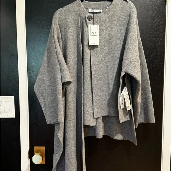 Zara Gray Wrap Shoulder Women's Sweater NWT - Picture 4 of 7